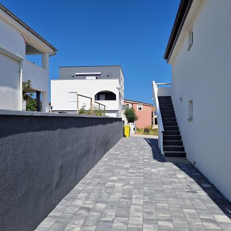 Apartmani Deak Vir Esterno foto