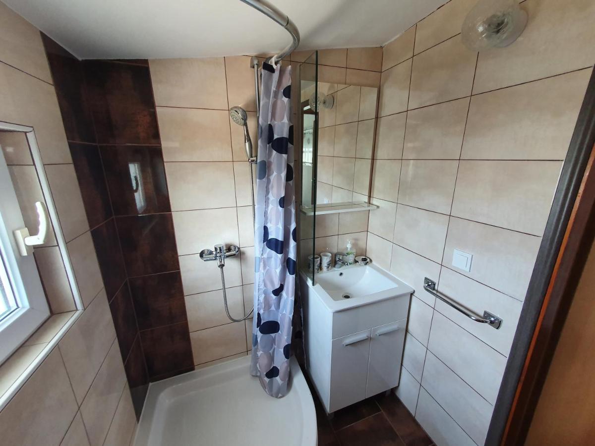 Apartmani Deak Vir Esterno foto