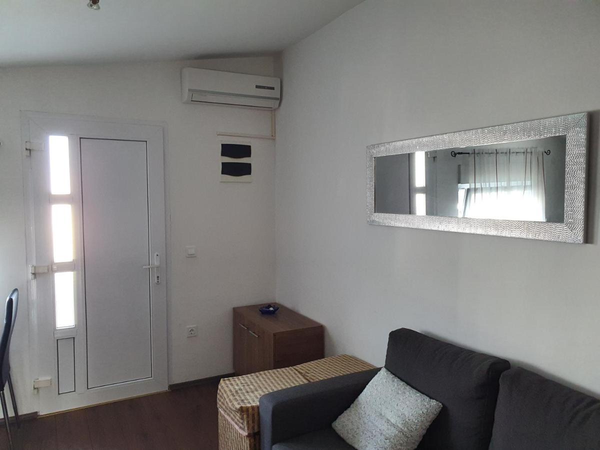 Apartmani Deak Vir Esterno foto